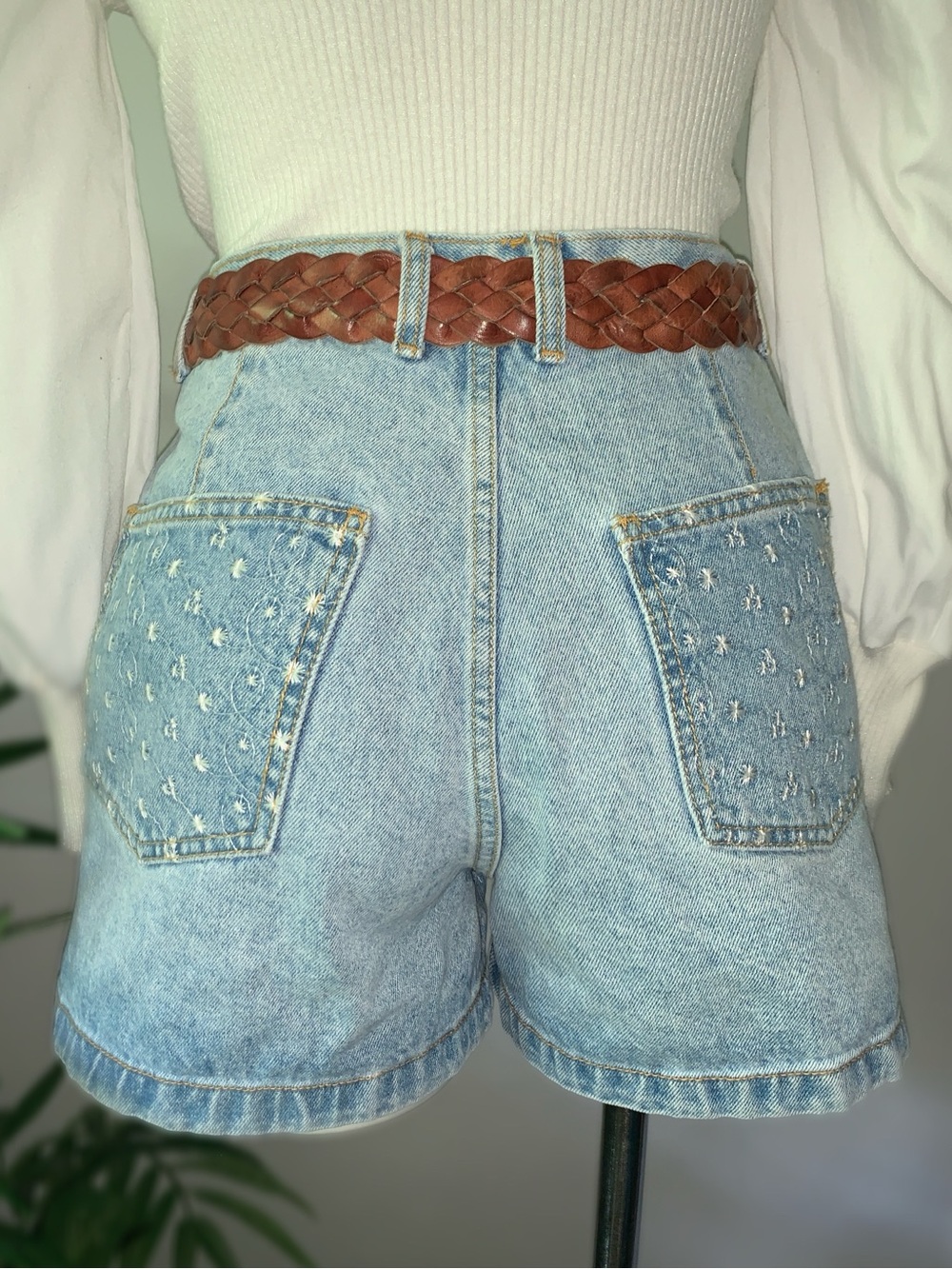 w h i m s y :: Vintage High Waisted Embroidered Denim Shorts